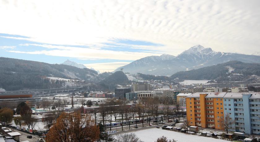 Hotel Innsbruck Bagian luar foto