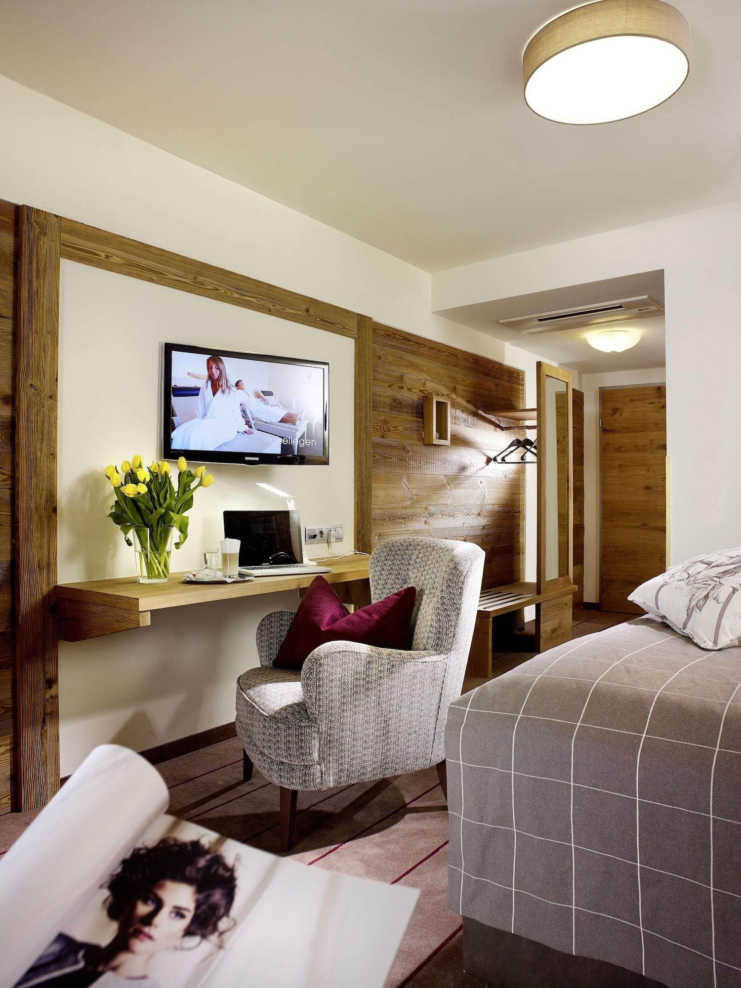Hotel Innsbruck Bagian luar foto