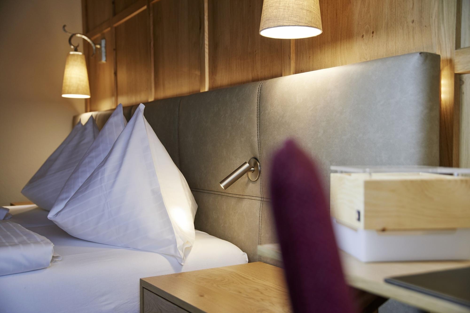 Hotel Innsbruck Bagian luar foto