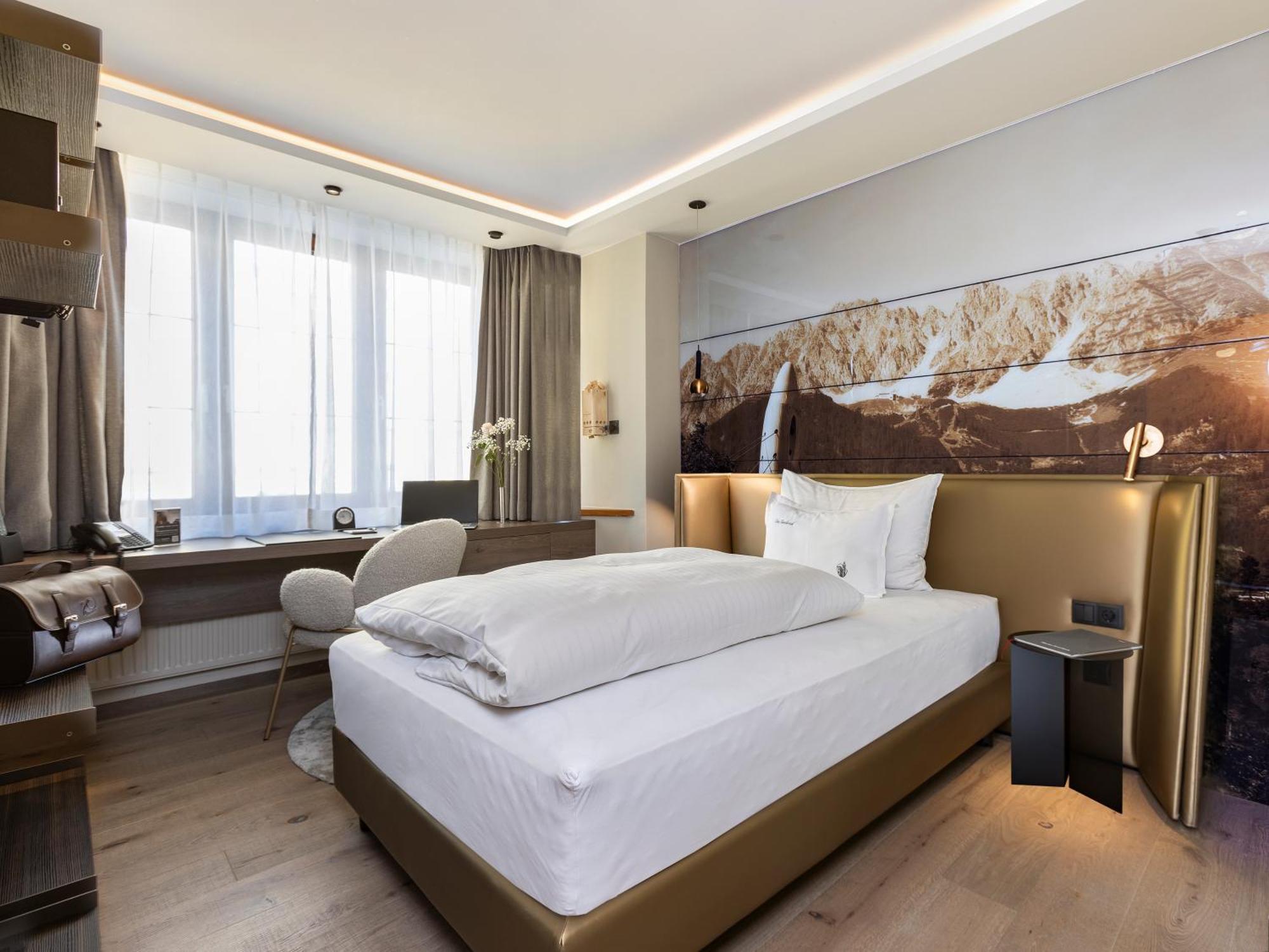 Hotel Innsbruck Bagian luar foto