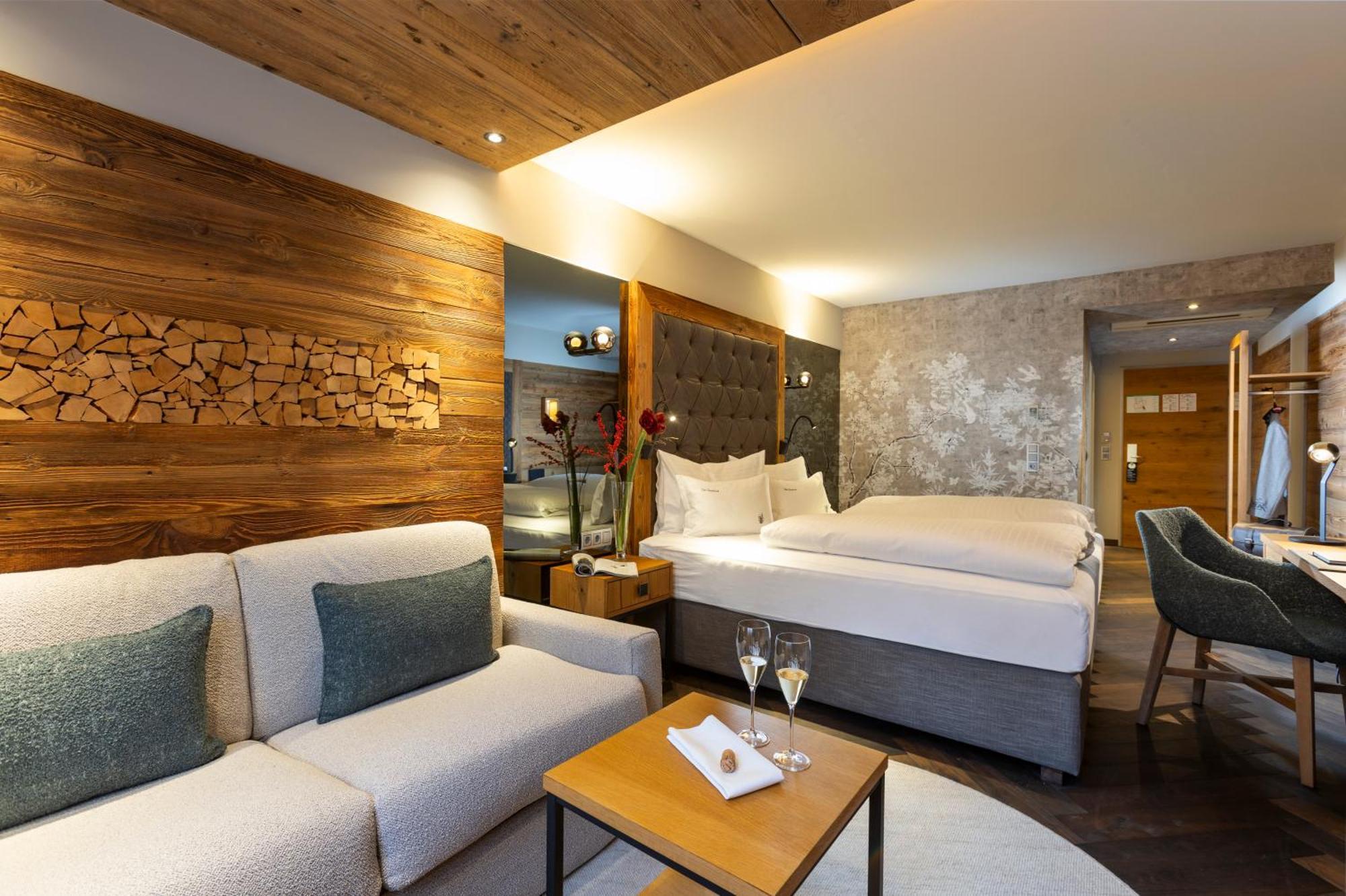 Hotel Innsbruck Bagian luar foto